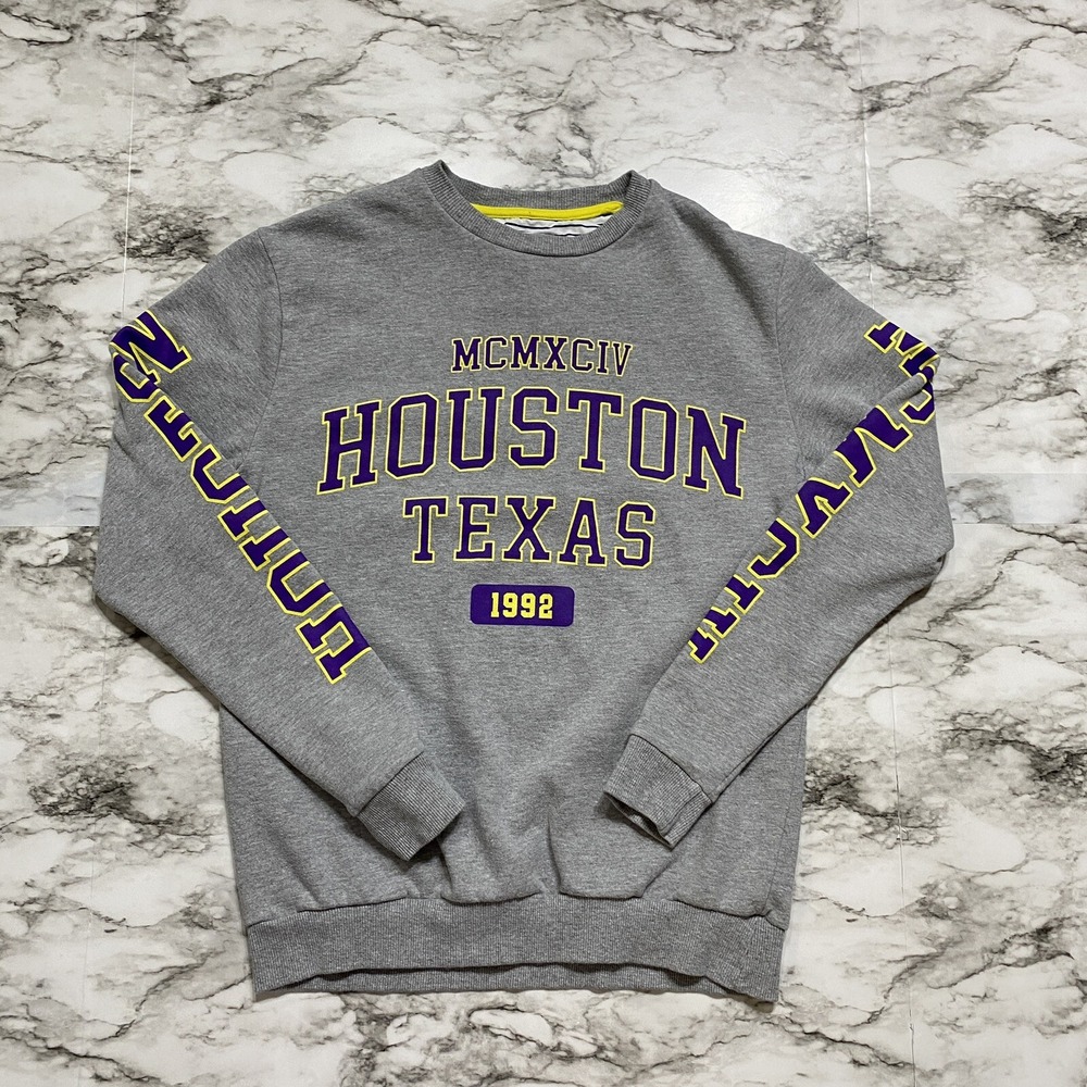 Denim & Flower Ricky Singh Men's Sweater Size S‎ Gray Fleece Pullover Houston TX